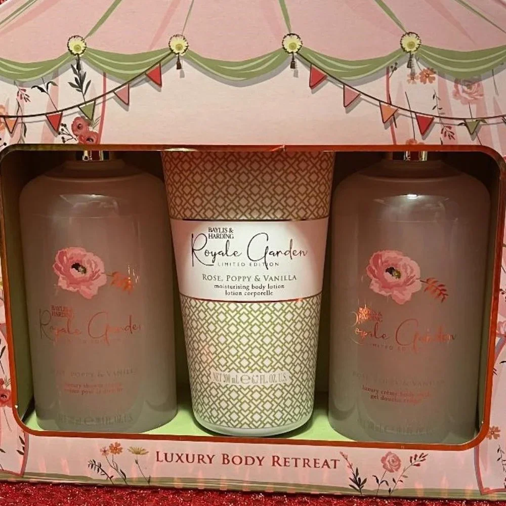 LIMITED EDITION ROSE POPPY & VANILLA LUXURY BODY RETREAT SET BY BAYLIS & HARDING